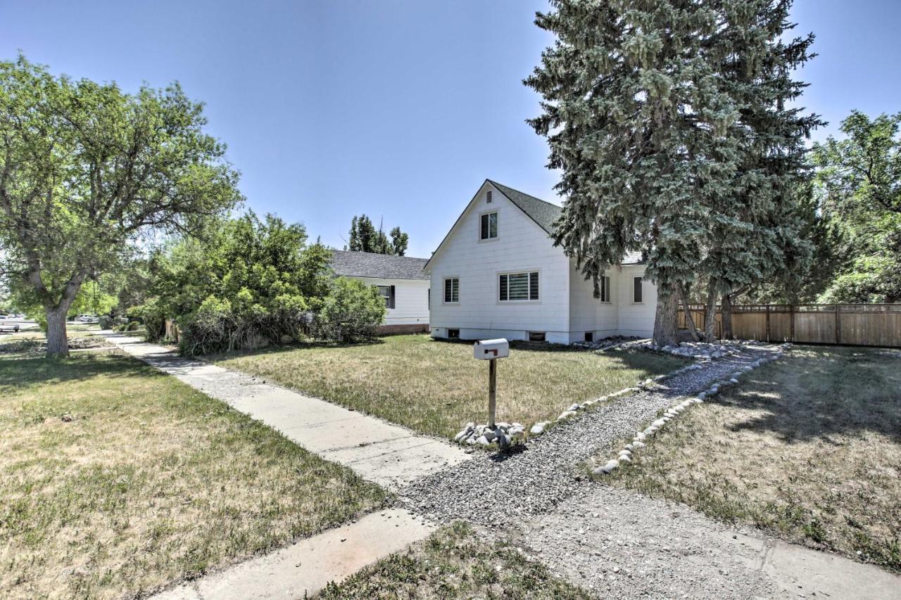 Beautiful Thermopolis Home With Private Yard And Grill Exterior photo